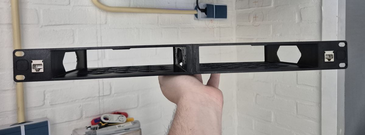 Geprinte 19-inch rackbeugel in PETG