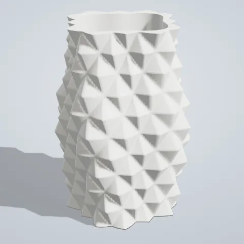 Designvaas Origami: gevouwen piramidevlakken